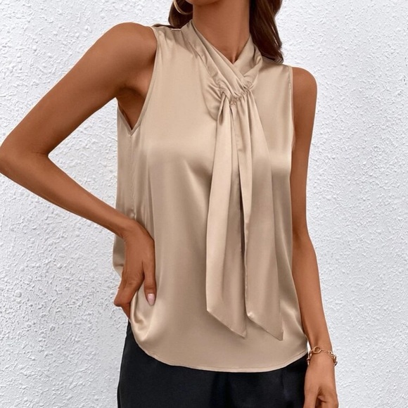 Boho khaki tie neck satin blouse - Picture 5 of 6